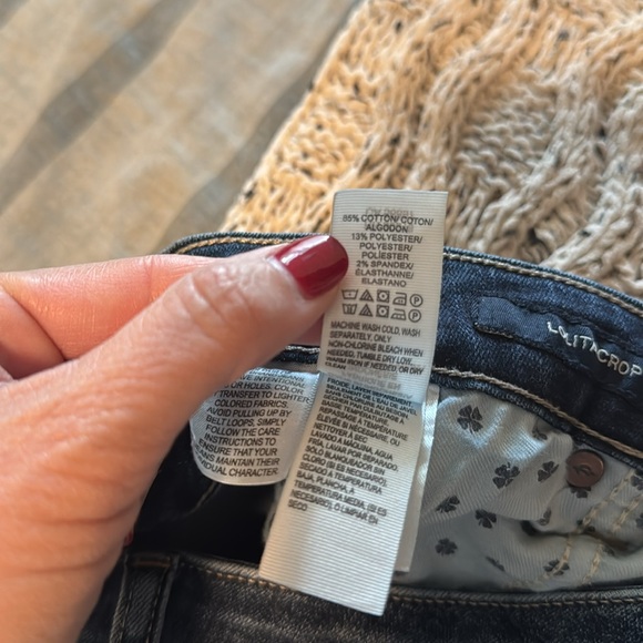 Lucky Lolita Crop Jeans - Picture 5 of 7